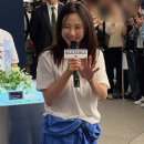 실물 보면 놀란다는 송지효 롯데백화점에서 포착된 최근 직찍 사진. jpg