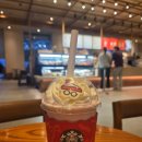 경일초등학교 | 스타벅스 크리스마스 신메뉴 월리 체리 푸딩 크림 프라푸치노 | 스타벅스 서울숲역점