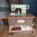 재봉틀 이미지