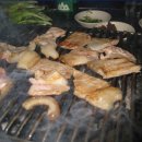 꺼먹돼지 이미지