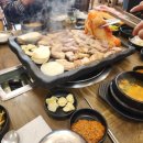 무쇠솥통돼지김치찌개 이미지