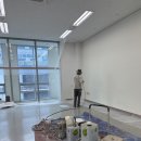 진성페인트도장 | 안양 지식산업센터 사무실 인테리어 시공 후기! 전체 페인트, 바닥 데코타일, 필름, 체크철판 경사로 제작