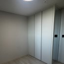 pet05더4959 | [신축 아파트 입주] 06. 보루네오 붙박이장 시공 후기 │ 59제곱미터 │ 무몰딩 나비드 여닫이