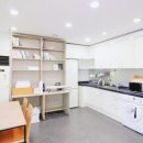 호스텔 케이팝 이미지