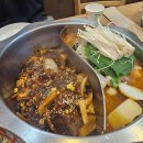 마을회관 옆 창고 앞 이미지