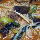 얼큰칼국수 이미지