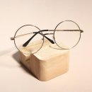 둥근안경 이미지