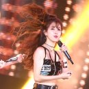 춤추는 머리카락 이미지