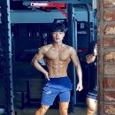 보디빌더 대회 이미지