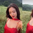 새빨간 제니, 어떻게 감탄 안 하는데…매혹적인 여신 매혹적인 비주얼 이미지