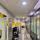 골프연습장 앞 화장실 이미지