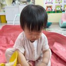 즐거운어린이집 | 2살 아기 어린이집 밀가루반죽 오감활동 후기, 손끝으로 배우는 즐거운 성장 시간