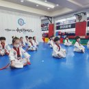 점프태권도장 | 태권도가 성장판 자극에 도움이 되는 이유 - 부천 중동 경희대 박사 현대 태권도장