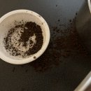 에 커피가루 또 엎음 이미지