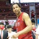 미소짓는 체육관 이미지