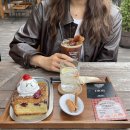 [평택 | 비전] 유럽에 와있는 느낌의 평택카페 | 카페에서의 벚꽃막차탑승! | 터프이너프 로스터스 ver2