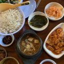 우렁쌈밥 이미지