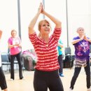 음악에 맞춰 라인댄스 이미지