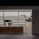 윤안경원 이미지