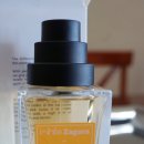 더 화이트(The White) 이미지