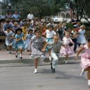 Opening Day at Disneyland: Photos From 1955 이미지