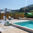 거슬러 오른집 이미지