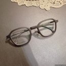 스퀘어 안경 이미지