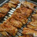 참나무숯불에닭이만나는순간 이미지