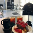 봉곡동128 | 창원 봉곡동 카페 “이이이커피” 시티세븐 근처 분위기 좋은 프렌치토스트 맛집 내돈내산 후기