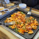 장항로 | [장항 맛집] 돌판에 구워먹는 매콤오리주물럭, 장항오리 주말 후기