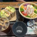 달리는커피 부천옥길헤리움점 | 샌드위치와 샐러드