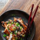 달콤 짭잘한 닭다리살 구이 황금 레시피 이미지