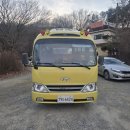 (판매완료)뉴카운티롱바디2017년4월170마력87000키로 오토 39석어린이전용4바뀌모두알미늄휠장착 상테는아주좋습니다 사진참조하세요 이미지
