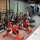 휴 휘트니스 이미지