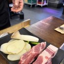 커큐민흑돼지 3가 1 | 종로3가 삼겹살 맛집 참돼짓간 참숯 향 가득 지리산흑돼지