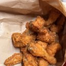 맘스맘 닭강정 후라이드치킨 | 줄서서 먹는 이유가 있는 김씨치킨 수유시장 닭강정 맛집임