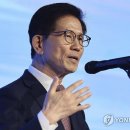 [속보] &#39;보수잠룡 선두&#39; 김문수 오늘 장관직 사퇴…대선 출마키로 이미지