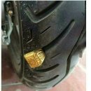 황산타이어 이미지