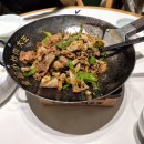 중앙식자재마트 건너편 횡단보도 | 푸동공항 입국심사, 공항 픽업, 레고 스토어, pop 마트, M&amp;M's, 페이다추, 황푸강 유람선, 와이탄 야경...