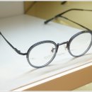 둥근안경 이미지