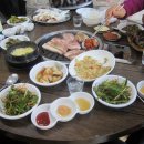 돈뭉치 이미지