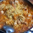 시골통돼지볶음찌개 이미지