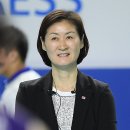 미소짓는 체육관 이미지