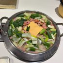 할매보쌈부대찌개 | [대구 동성로 할매부대찌개] - 방문 후기: 대파 듬뿍, 깊은 국물 맛이 매력적인 부대찌개 맛집