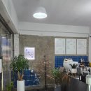 (주)공간에이치 | [맛집카페리뷰] 쌀케이크가 부드러운 <에이치아워 HOUR> 디저트 카페( : 모던한 느낌의 카페 인테리어 👍