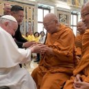 교황, 태국 불자들 만남 “우리 모두 힘없는 이들에게 관심을 갖는 형제가 되기 위해 함께 노력합시다” 이미지