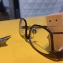 까만눈안경 이미지