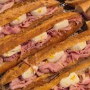 메가커피(군산명산1호점) | 🥪성심당 SNS 계정주 추천 샌드위치 9 #샌드위치정거장