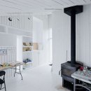 바닷가 작은 집 이미지