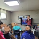 즐거운 하모니카 교실 | 당신의의자재활요양원_하모니카 프로그램